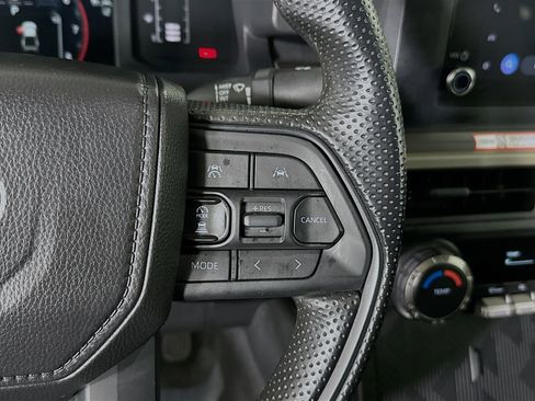 Used 2025 Toyota Tacoma SR5 image 17