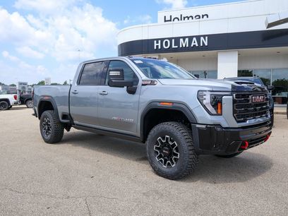 New 2026 GMC Sierra 2500 AT4X w/ LPO, Black Badging Package