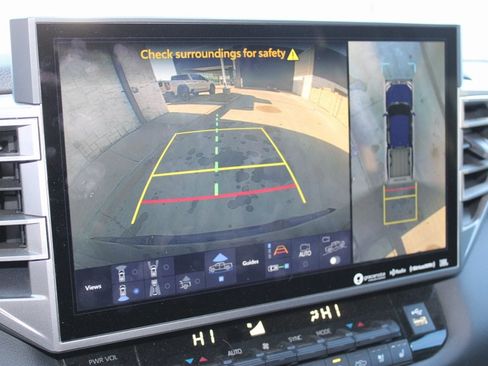 Used 2024 Toyota Tundra Limited image 8