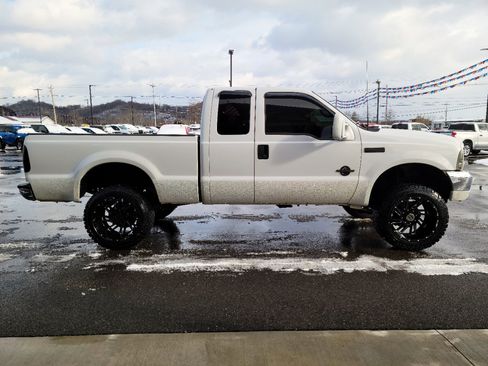 Used 2000 Ford F250 Lariat image 14