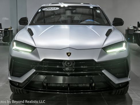 Used 2023 Lamborghini Urus S image 4