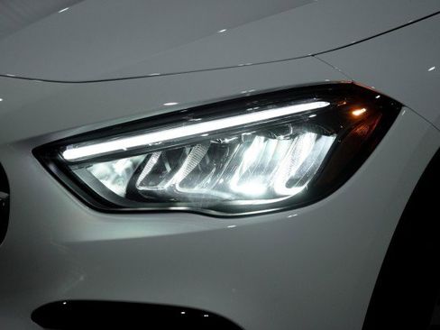 Certified 2026 Mercedes-Benz GLA 250 250 SUV image 8