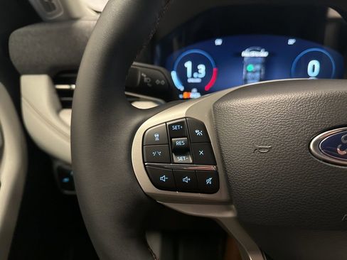 New 2026 Ford Explorer Active AWD/4WD image 34