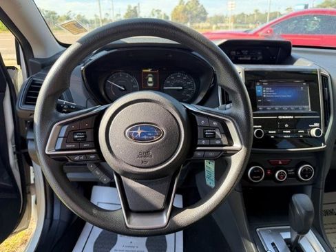 Used 2022 Subaru Crosstrek 2.0i image 16