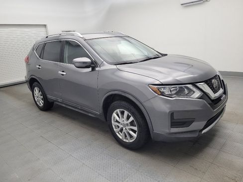 Used 2018 Nissan Rogue SV image 11