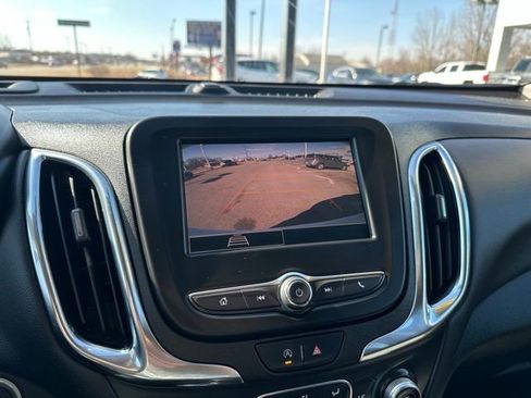 Used 2024 Chevrolet Equinox LT image 23