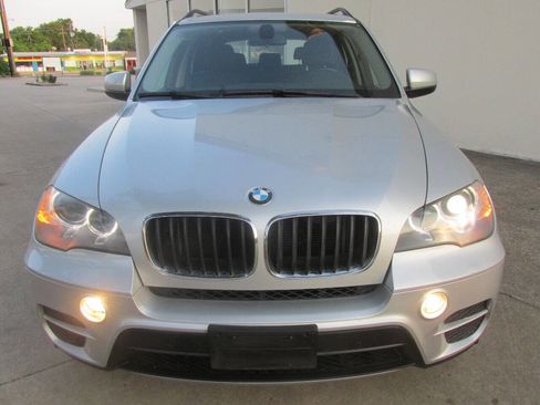 Used 2012 BMW X5 xDrive35i image 2