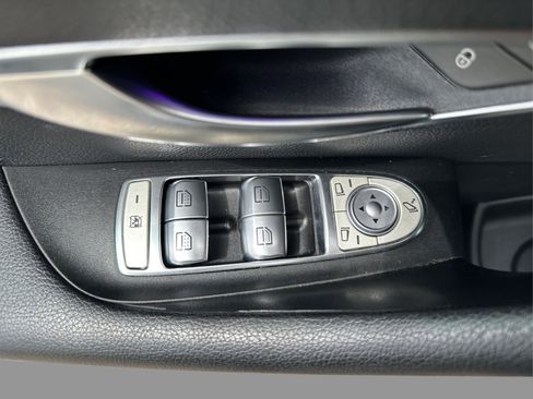 Used 2020 Mercedes-Benz E 350 4MATIC Sedan w/ Parking Assistance Package image 19