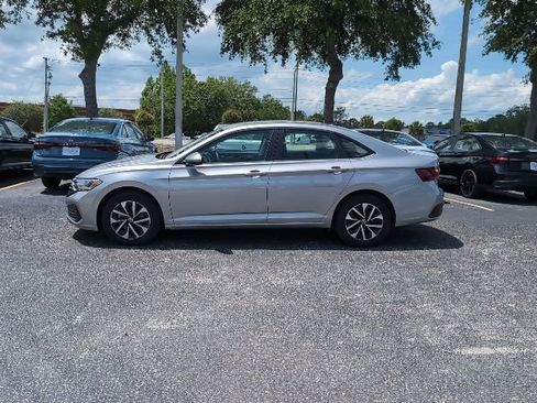 Used 2024 Volkswagen Jetta S FWD image 3