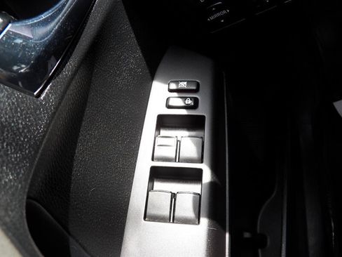 Used 2016 Toyota RAV4 XLE AWD/4WD image 24
