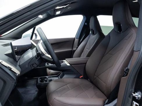 New 2026 BMW iX xDrive45 image 23
