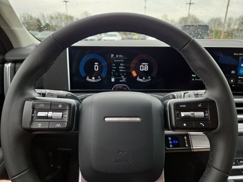 Used 2025 Hyundai Santa Fe XRT image 11