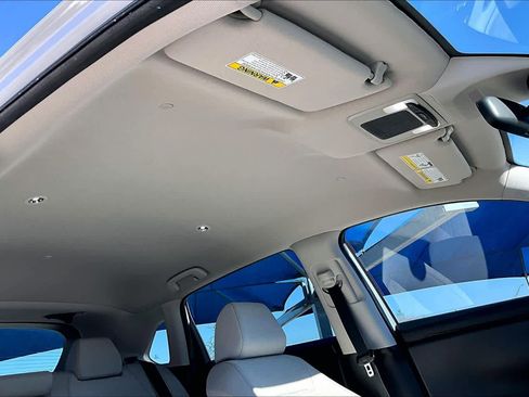 Used 2023 Honda HR-V LX image 14