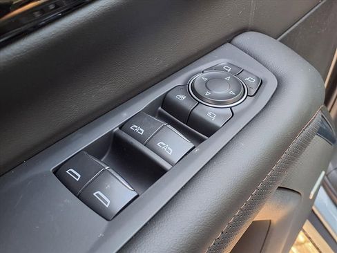 New 2026 Chevrolet Suburban High Country w/ Sun And Tow Package image 12