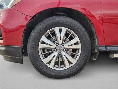 Used 2020 Nissan Pathfinder SV image 24