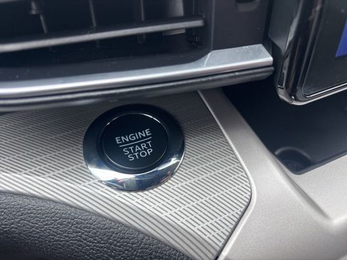 Certified 2023 Ford Explorer XLT w/ Equipment Group 202A AWD/4WD image 23