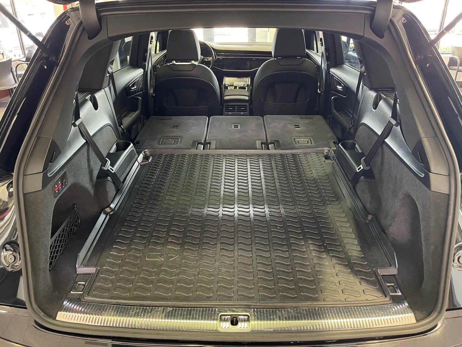 Used 2021 Audi Q7 3.0T Premium AWD/4WD image 39