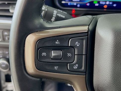 Used 2023 Chevrolet Suburban High Country AWD/4WD image 13