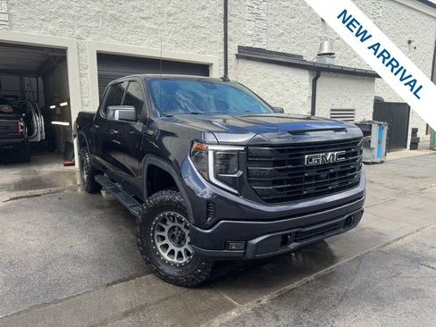 Used 2022 GMC Sierra 1500 Elevation w/ Elevation Premium Package image 1