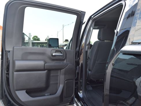 Used 2024 Chevrolet Silverado 2500 Custom w/ Custom Convenience Package AWD/4WD image 9