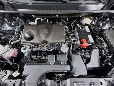 Certified 2025 Toyota RAV4 LE image 28