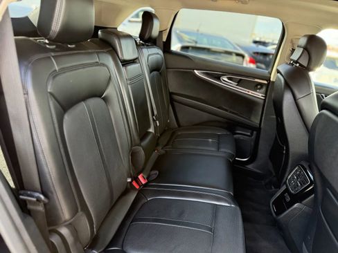 Used 2023 Lincoln Nautilus Reserve w/ Equipment Group 201A image 18