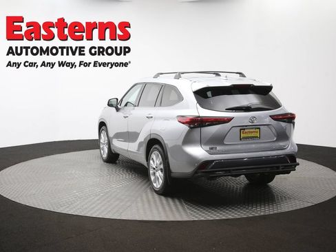 Used 2021 Toyota Highlander Limited AWD/4WD image 70