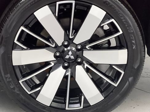 Used 2025 Mitsubishi Outlander SE AWD/4WD image 71