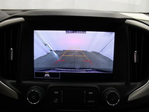 Used 2022 GMC Terrain SLT image 50