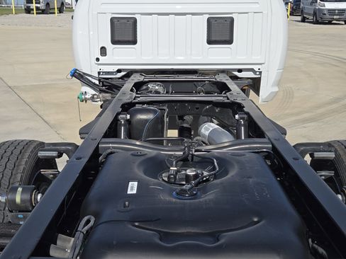 New 2026 RAM 5500 Tradesman w/ Chrome Appearance Group image 21