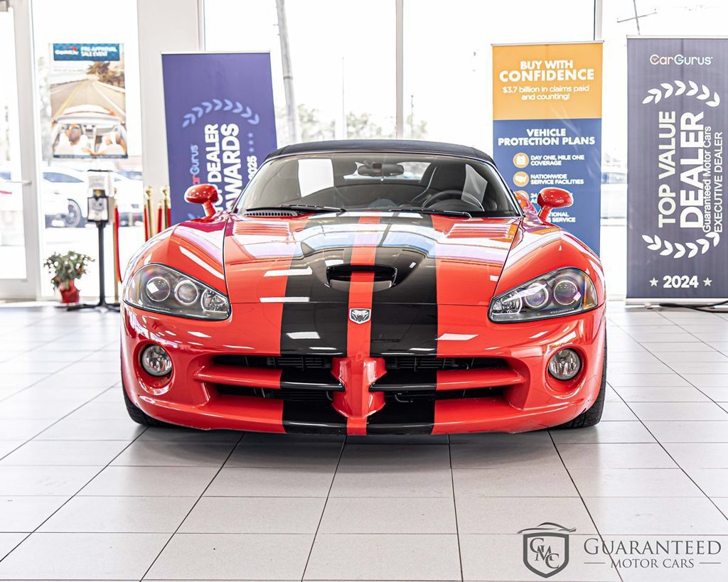 Used 2005 Dodge Viper SRT-10 RWD image 2