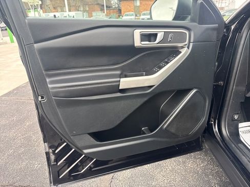 Used 2023 Ford Explorer XLT w/ Equipment Group 202A image 28