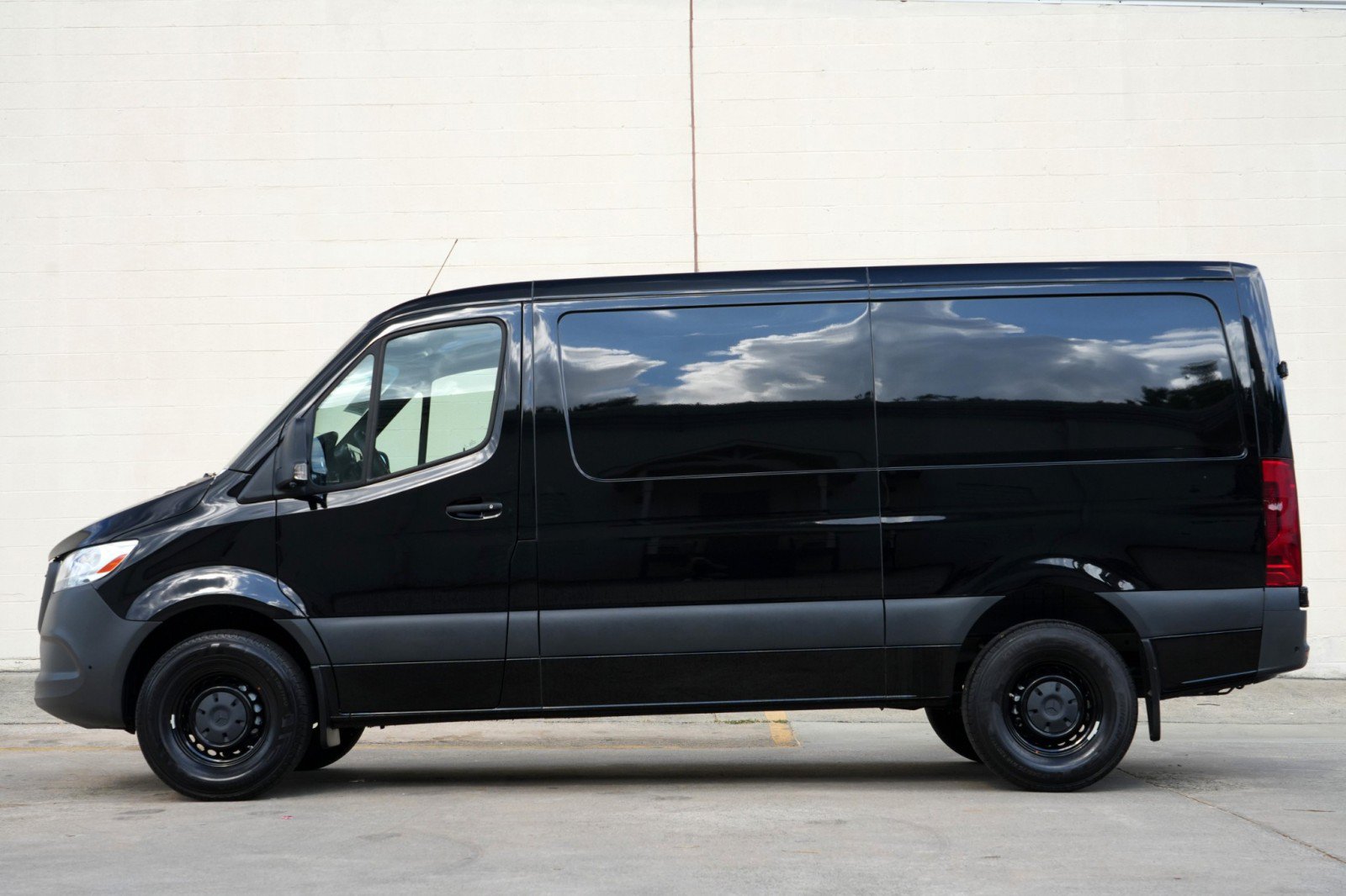Used 2026 Mercedes-Benz Sprinter 2500 image 9