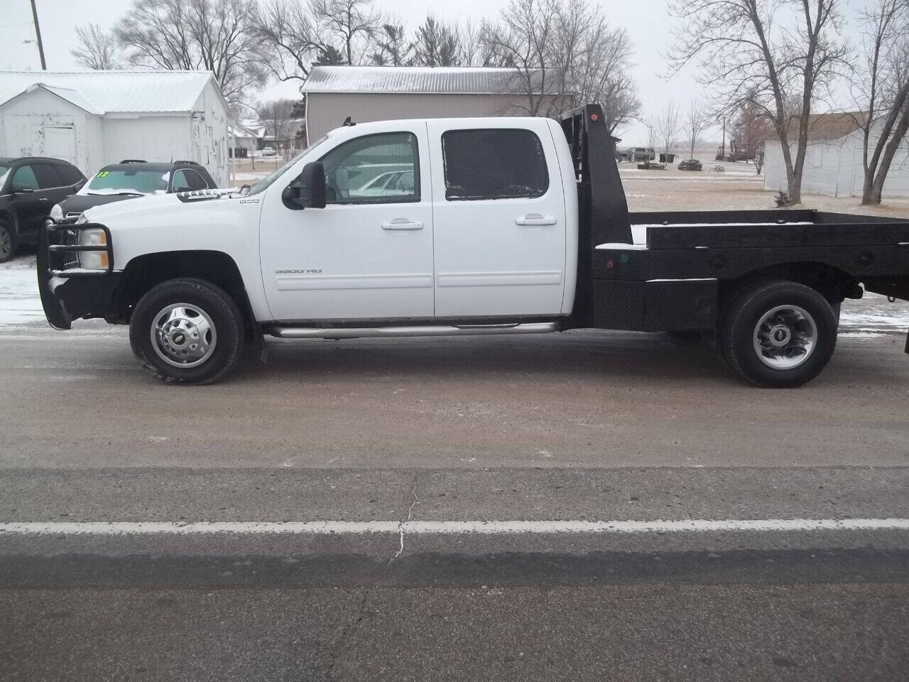 Used 2011 Chevrolet Silverado 3500 LTZ w/ LTZ Plus Package AWD/4WD image 1