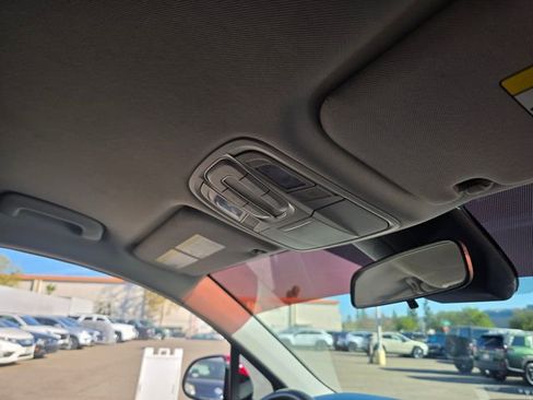 Used 2020 Hyundai Santa Fe SE image 12