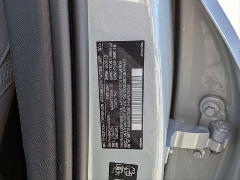 New 2026 Volvo XC90 T8 Plus w/ Protection Package Premier image 15