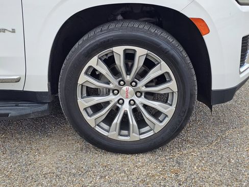 Used 2021 GMC Yukon SLT w/ SLT Luxury Plus Package image 6