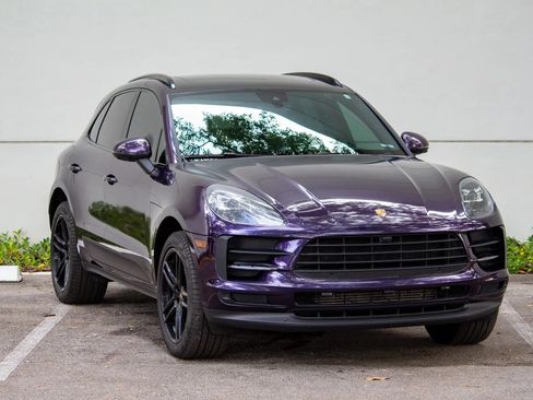 Used 2021 Porsche Macan w/ Premium Package Plus AWD/4WD image 21