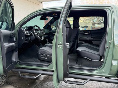 Used 2021 Toyota Tacoma TRD Sport image 29