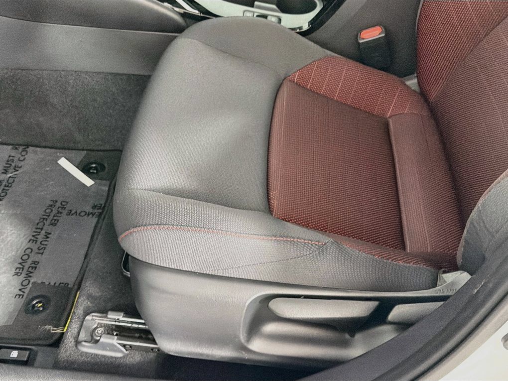Used 2025 Toyota Corolla SE FWD image 24