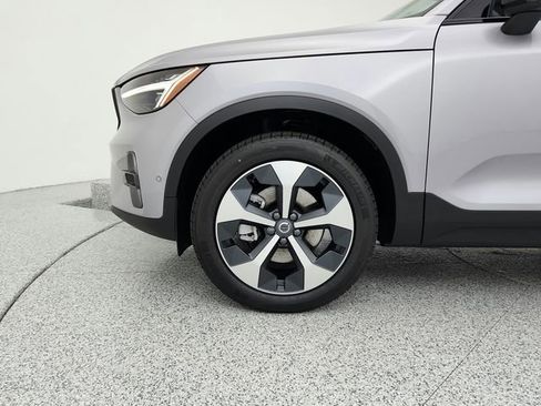 New 2026 Volvo XC40 B5 Plus w/ Protection Package Premier image 33