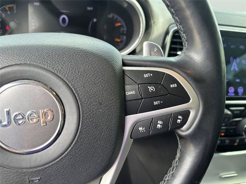 Used 2021 Jeep Grand Cherokee Summit AWD/4WD image 23