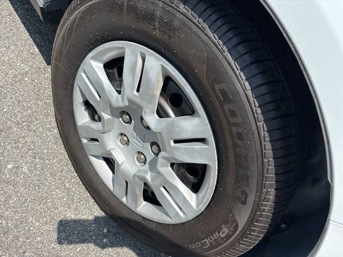 Used 2013 Honda Odyssey LX image 12