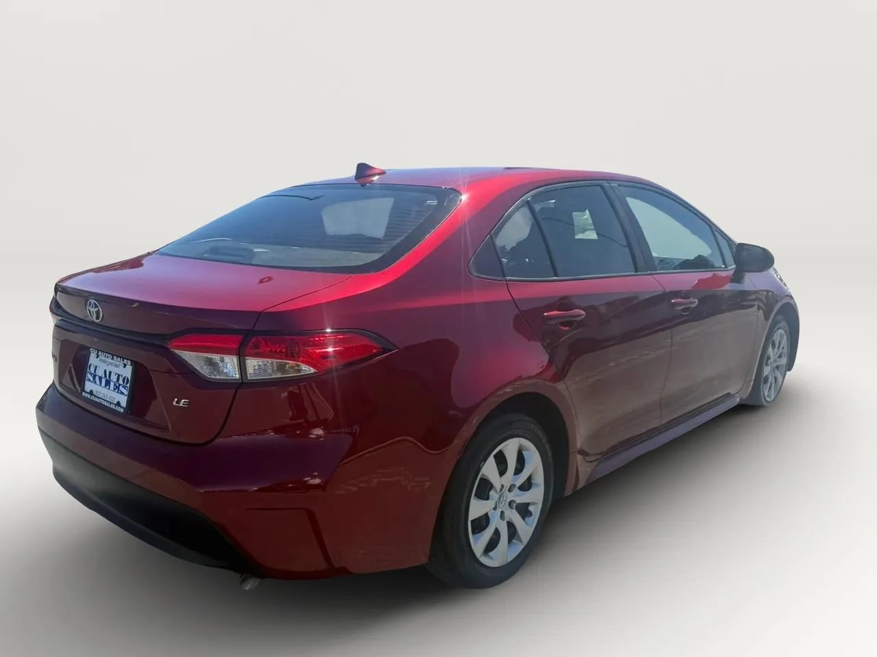 Used 2025 Toyota Corolla LE FWD image 3
