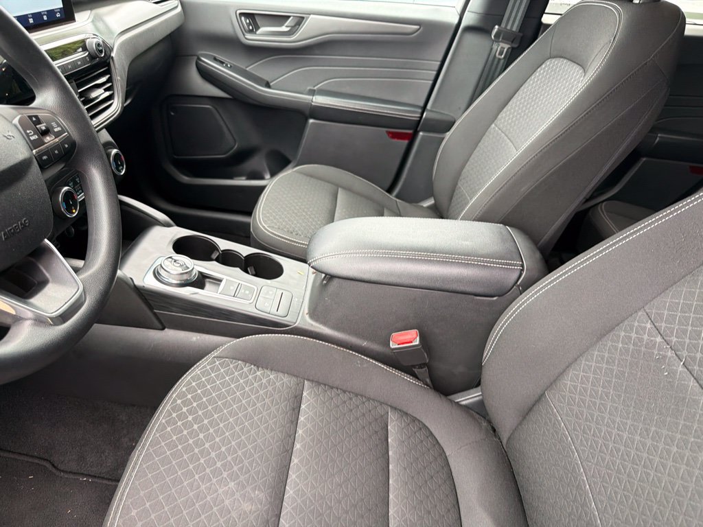 Used 2025 Ford Escape Active FWD image 3