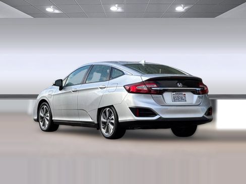Used 2020 Honda Clarity Touring image 3