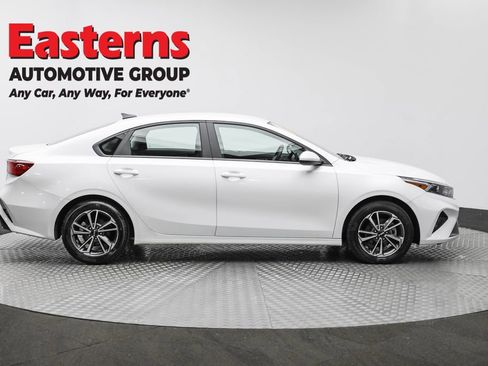 Used 2024 Kia Forte LXS image 4