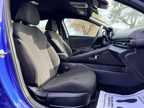 Used 2025 Hyundai Elantra Sport w/ Cargo Package image 32