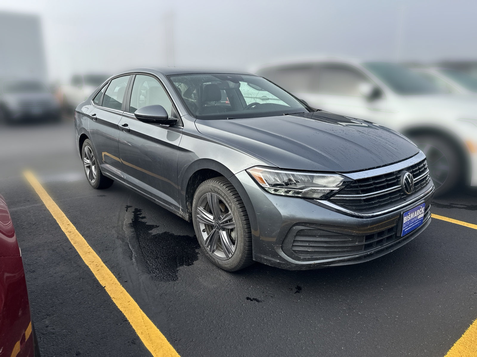 Used 2023 Volkswagen Jetta SE FWD image 2