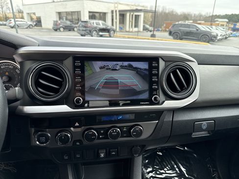 Used 2023 Toyota Tacoma SR5 w/ Technology Package image 25